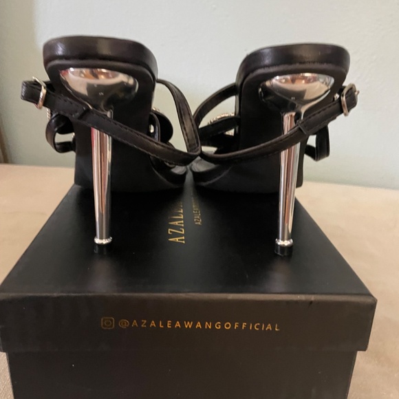 AKIRA - AZALEA WANG Cobra Clear Heel Sandal In Black - Picture 4 of 8